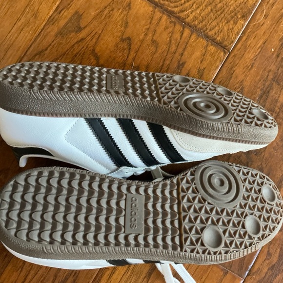 Adidas Sambas - Picture 4 of 4